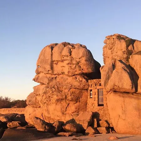 Maison Avec Cote De Granit Rose Дом отдыха *